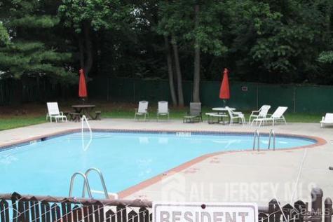 2 Highview Drive Woodbridge Proper NJ 07095