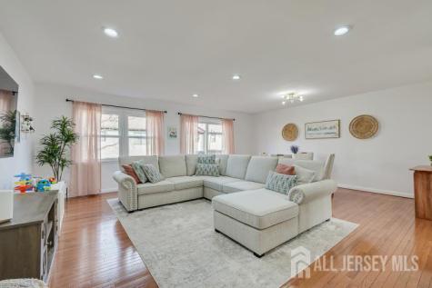 2 Highview Drive Woodbridge Proper NJ 07095