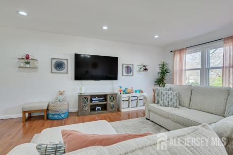 2 Highview Drive Woodbridge Proper NJ 07095