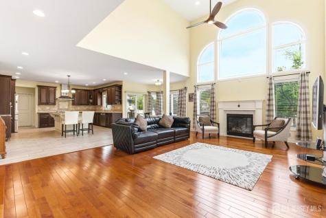 14 Hillsdale Road Edison NJ 08820