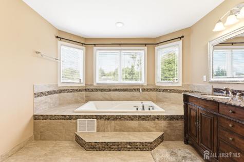 14 Hillsdale Road Edison NJ 08820