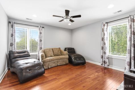 14 Hillsdale Road Edison NJ 08820