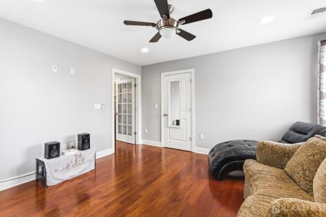 14 Hillsdale Road Edison NJ 08820