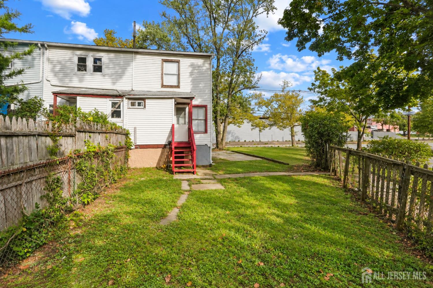 1337 S 2nd Street Plainfield NJ 07063