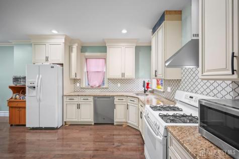1342 S Lake Street Plainfield NJ 07060