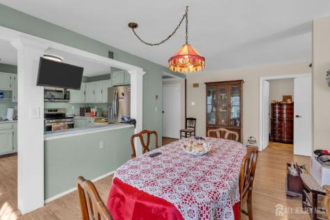 13 Newbury Row Manchester NJ 08759