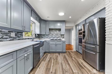14 Mayling Court Edison NJ 08837