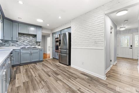 14 Mayling Court Edison NJ 08837