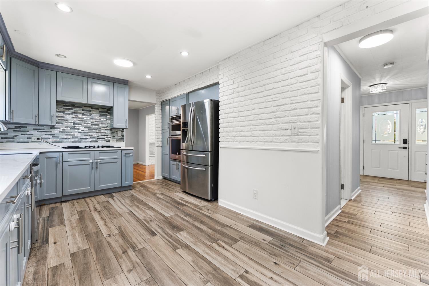 14 Mayling Court Edison NJ 08837