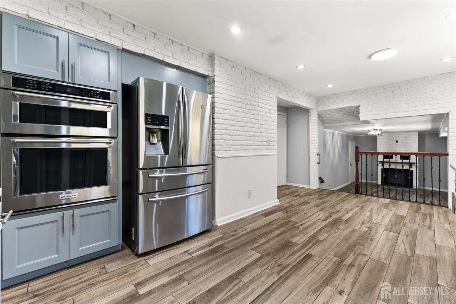 14 Mayling Court Edison NJ 08837