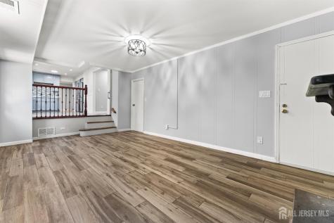 14 Mayling Court Edison NJ 08837