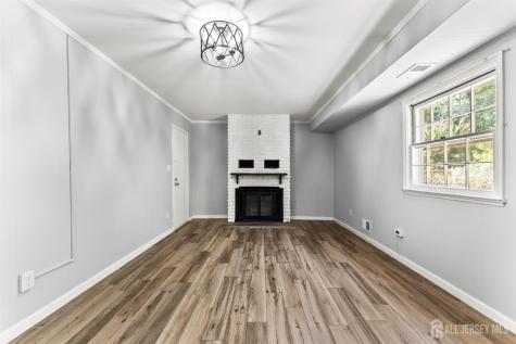 14 Mayling Court Edison NJ 08837