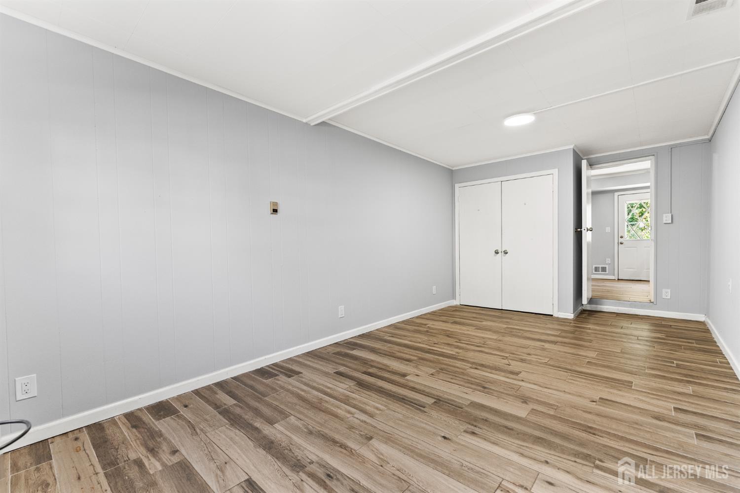 14 Mayling Court Edison NJ 08837