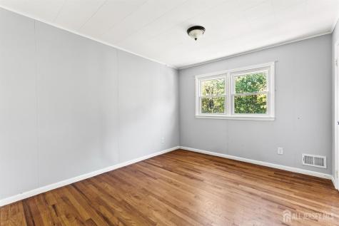 14 Mayling Court Edison NJ 08837