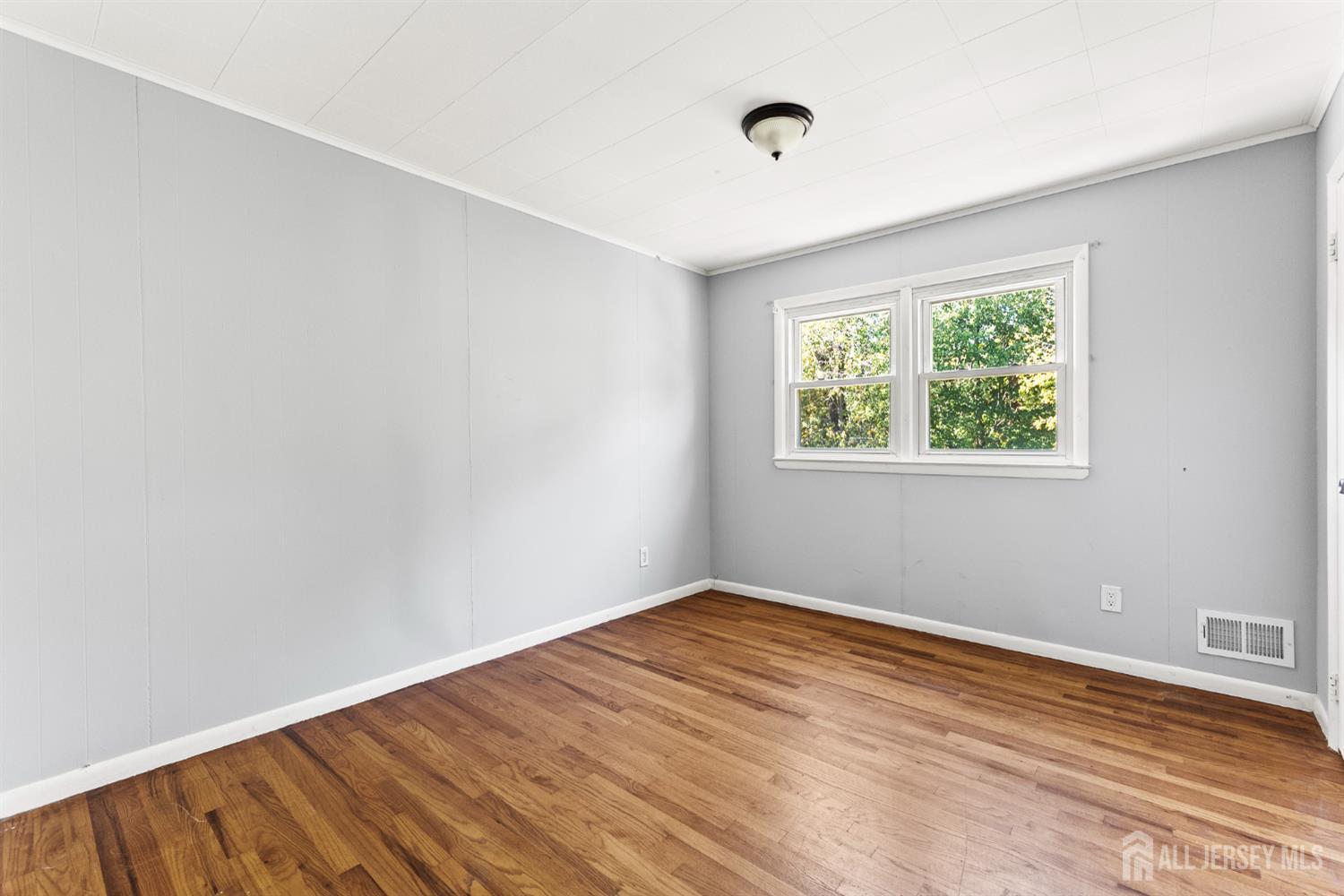 14 Mayling Court Edison NJ 08837