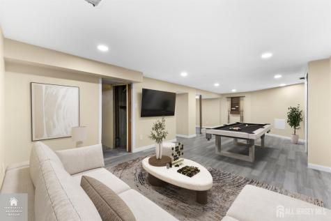 14 Mayling Court Edison NJ 08837