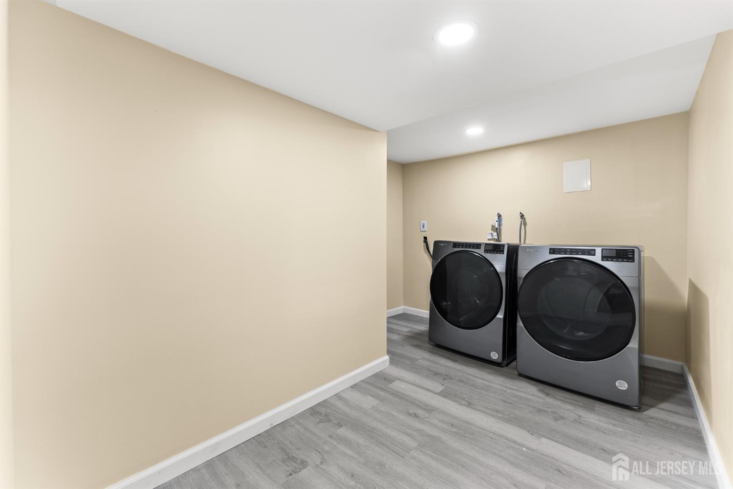 14 Mayling Court Edison NJ 08837
