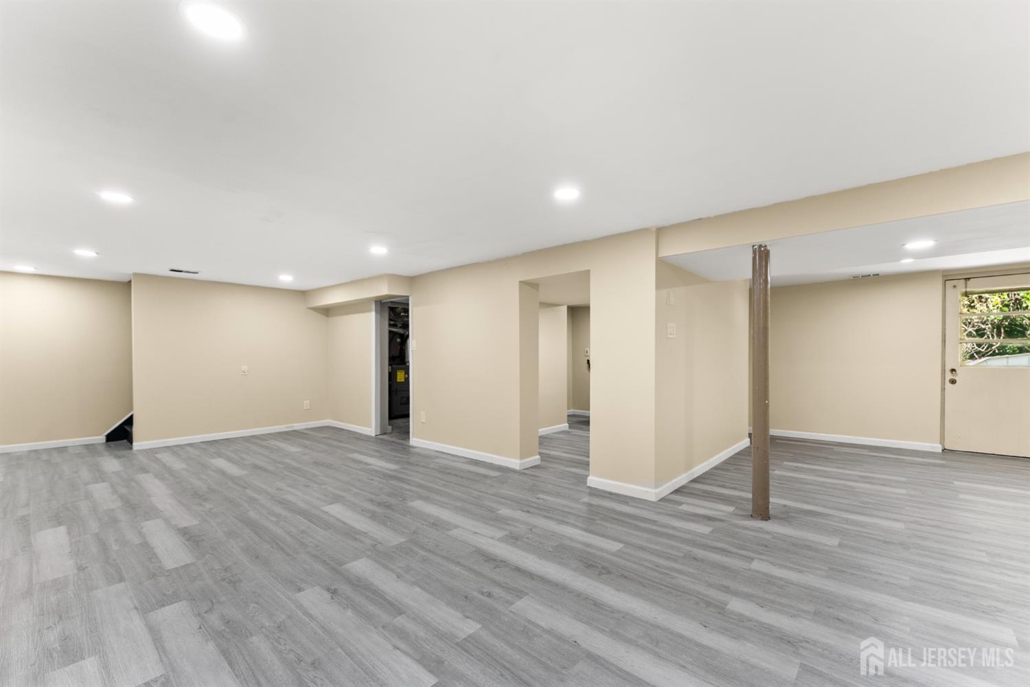 14 Mayling Court Edison NJ 08837