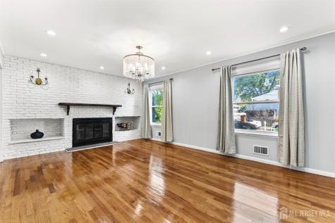 14 Mayling Court Edison NJ 08837