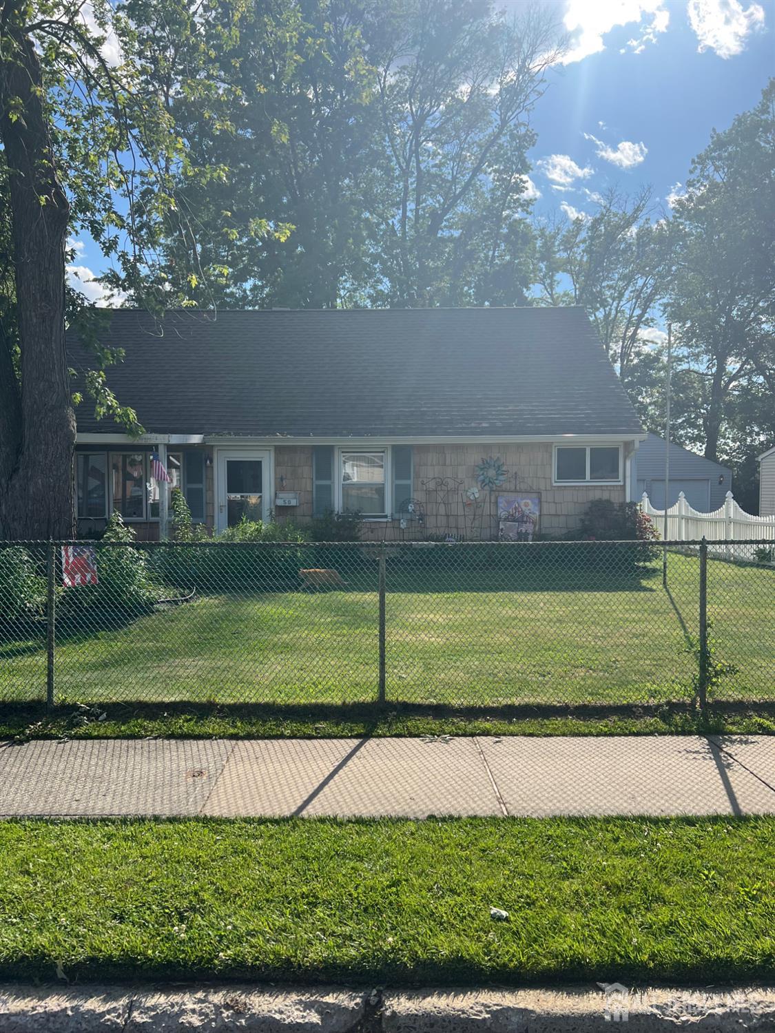 59 Idlewild Road Edison NJ 08817
