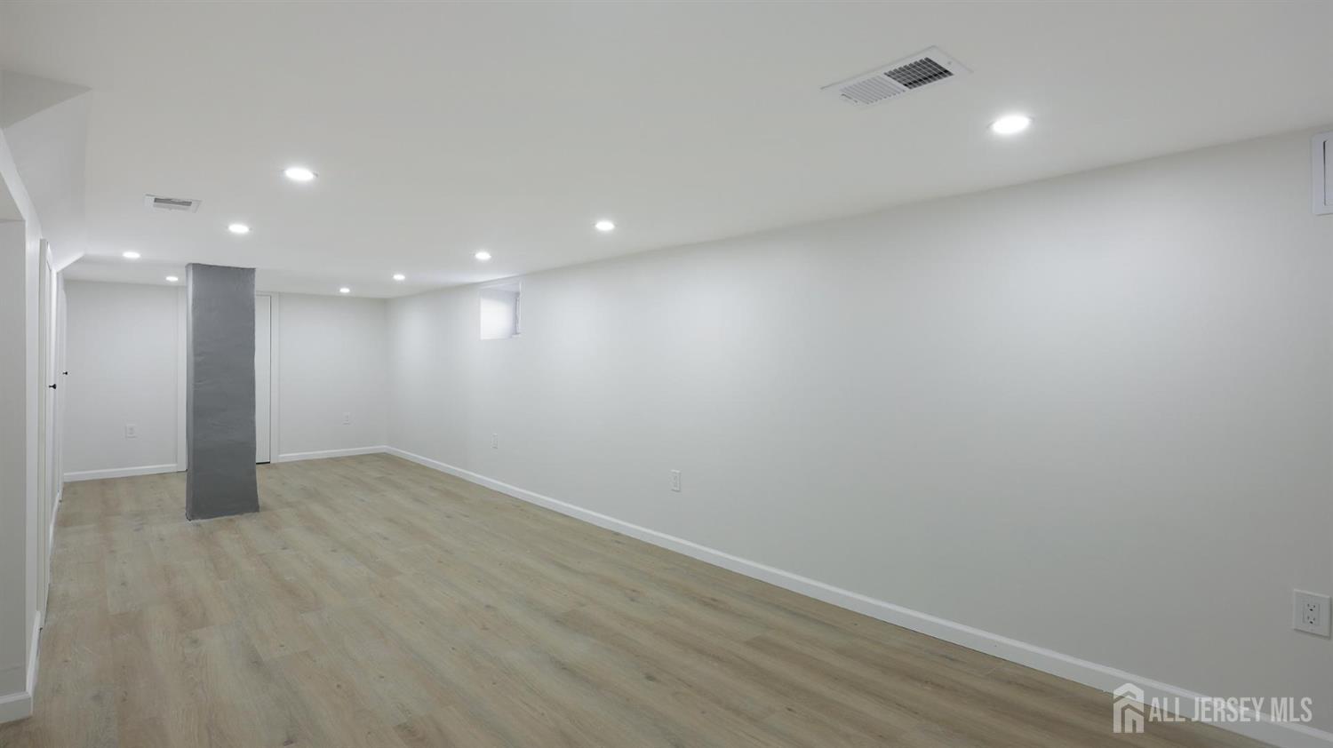 13 Columbus Avenue Edison NJ 08817