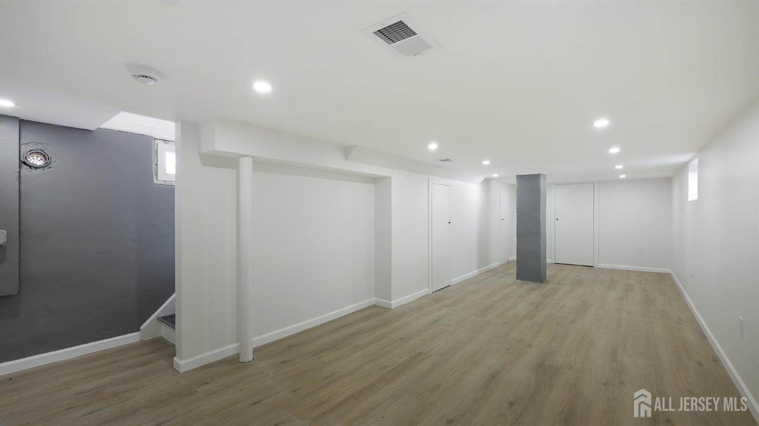 13 Columbus Avenue Edison NJ 08817