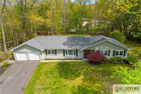 7 Michelle Street Monroe NJ 08831
