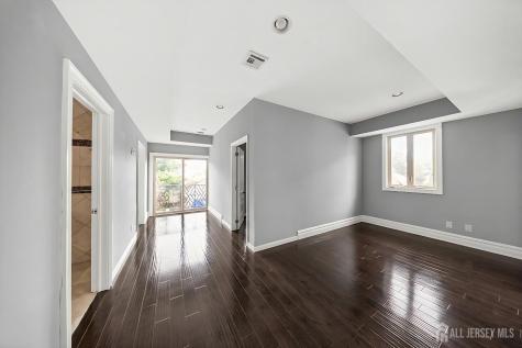 69-71 Summit Road Elizabeth NJ 07208