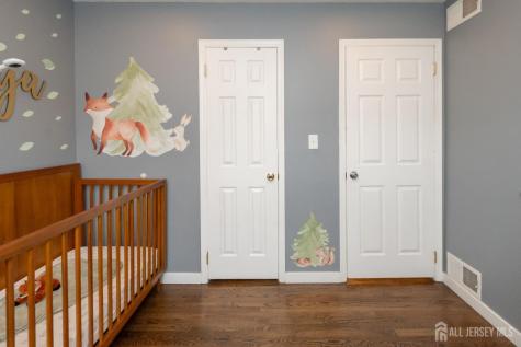 61 Clifton Street Edison NJ 08817