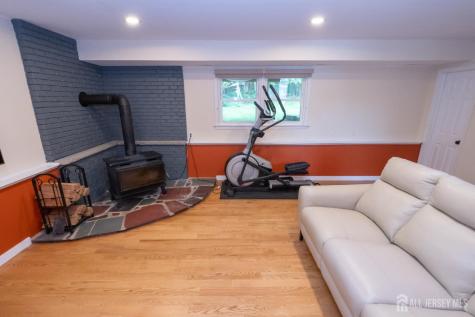 61 Clifton Street Edison NJ 08817