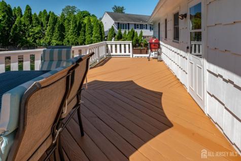 61 Clifton Street Edison NJ 08817