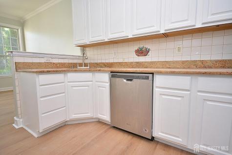 24 Straton Court Sayreville NJ 08859