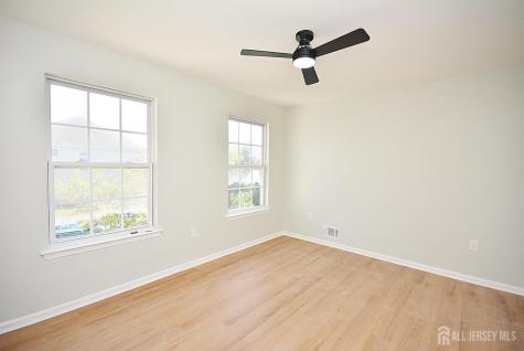 24 Straton Court Sayreville NJ 08859