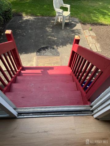 24 Straton Court Sayreville NJ 08859