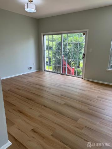24 Straton Court Sayreville NJ 08859