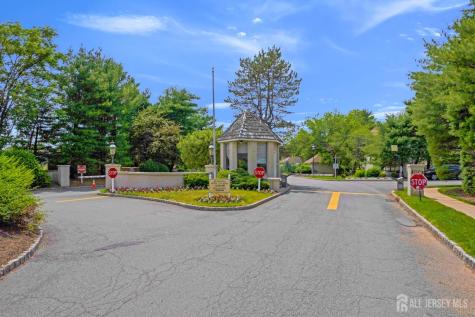 98 Park Gate Drive Edison NJ 08820