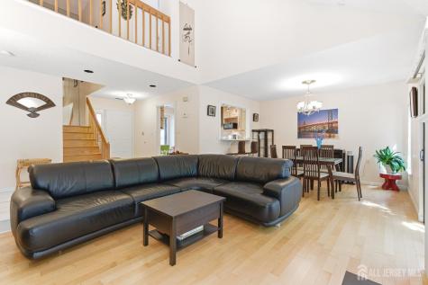 98 Park Gate Drive Edison NJ 08820