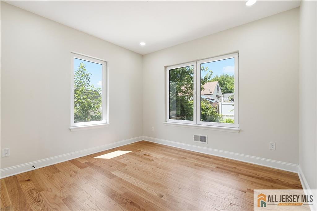 66 Avon Terrace Iselin NJ 08830