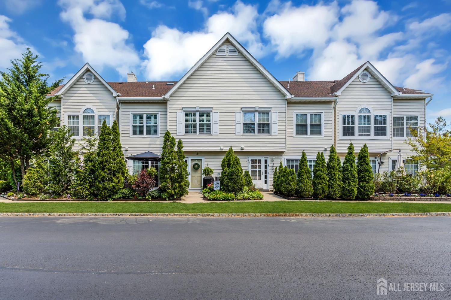 17 Richmond Court Tinton Falls NJ 07712