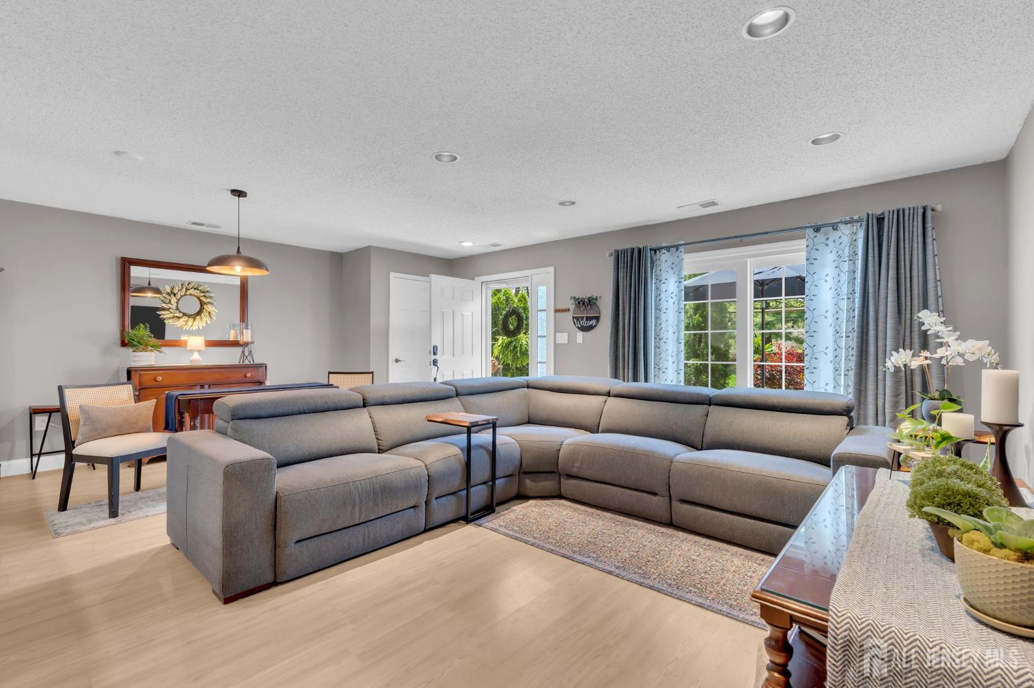 17 Richmond Court Tinton Falls NJ 07712