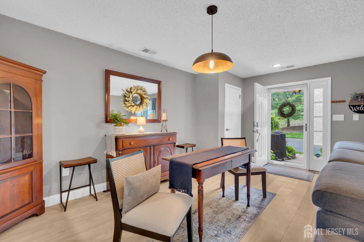 17 Richmond Court Tinton Falls NJ 07712