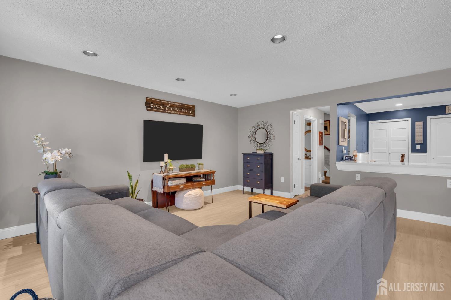 17 Richmond Court Tinton Falls NJ 07712