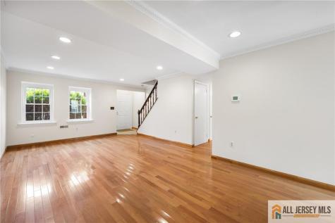 4 Hopkinson Court East Brunswick NJ 08816