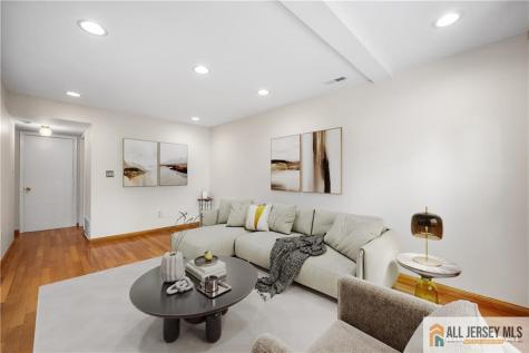 4 Hopkinson Court East Brunswick NJ 08816