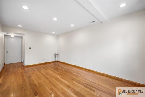 4 Hopkinson Court East Brunswick NJ 08816