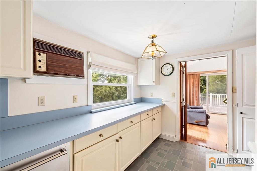 0-1556-155 River Road Hopewell Twp NJ 08560
