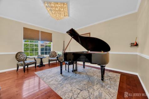18 Gloria Lane Monroe NJ 08831