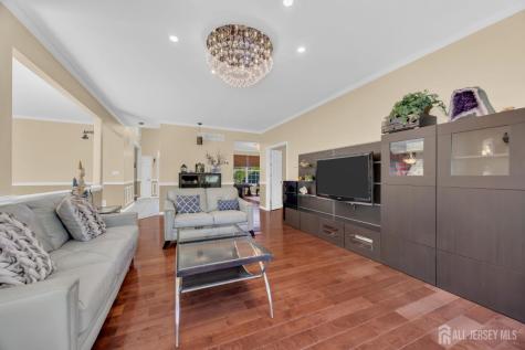 18 Gloria Lane Monroe NJ 08831