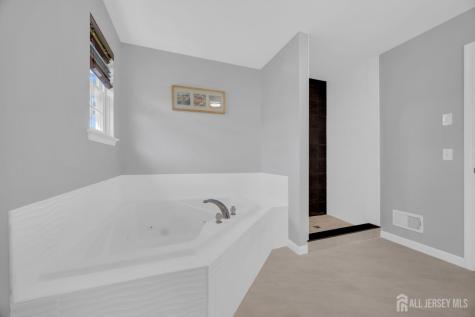 18 Gloria Lane Monroe NJ 08831