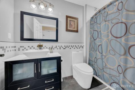 18 Gloria Lane Monroe NJ 08831